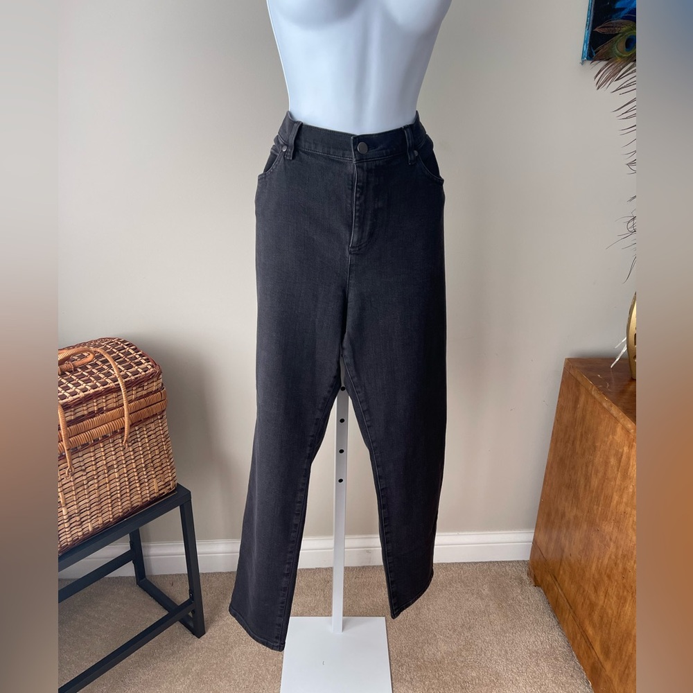 Eileen Fisher Black Straight Leg Jeans High-Waisted Minimalist NWOT